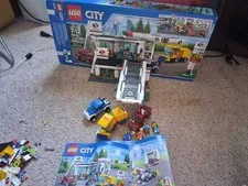 Lego City 60132 Service Station Used - incomplete