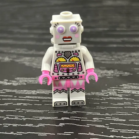 LEGO COLLECTIBLE MINIFIG SERIES 11 Mini-fig COL178 LADY ROBOT 2013 RETIRED