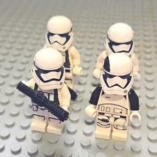 LEGO Star Wars Stormtrooper  Minifigures Lot of 4 w/ Black Blaster Accessories