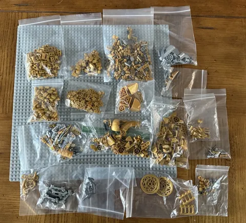 Bulk Lot Of Chrome/Gold & Pearl Gold Lego Parts/ Castle, Ninjago, City , Bricks