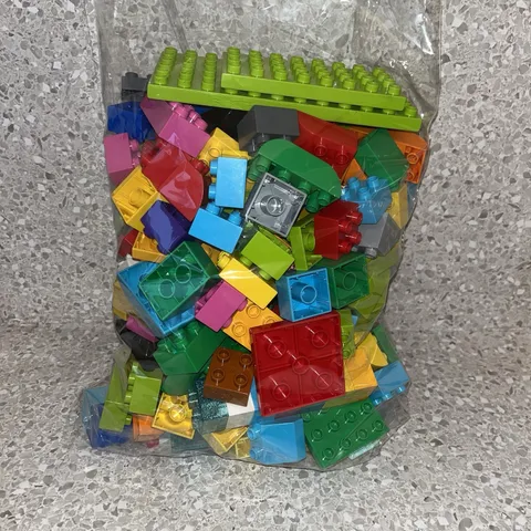 Lego Duplo Lot Building Bricks Blocks Assorted Parts Approx 4 lbs