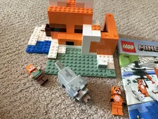 LEGO Minecraft The Fox Lodge 21178 InComplete Set 193 Pieces