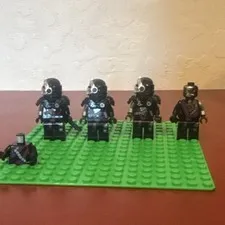 LEGO Minifigure Lot of 4 Black/Gray Armored Figures w/ Helmets & Sword