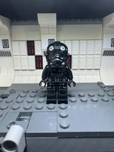 LEGO Star Wars Tie Fighter Pilot Minifigure