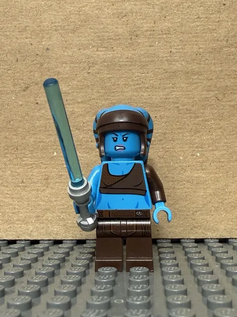 LEGO 75182 Aayla Secura Minifigure (READ)