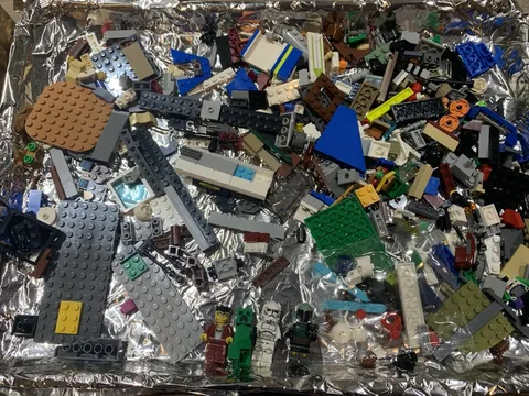 LEGO Lot Includes Minifigures Bricks Parts Collection Star Wars Building Bulk G