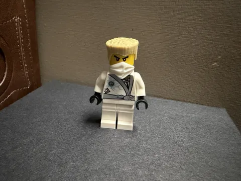Authentic Lego Ninjago Minifigure Zane Techno Robe Rebooted njo0099 70726 Used