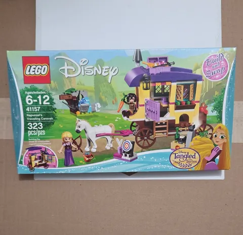 LEGO Disney Tangled Rapunzel's Traveling Caravan 41157 323 pcs Build & Swap