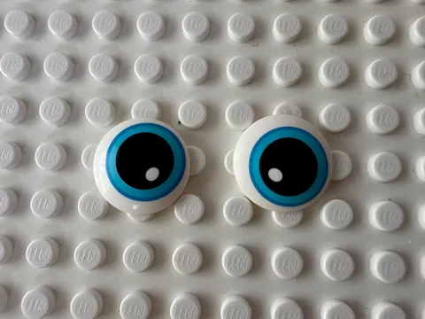 LEGO Plate Round 2x2 with Rounded Bottom (Boat Stud) Medium Azure Eye 2654pb017