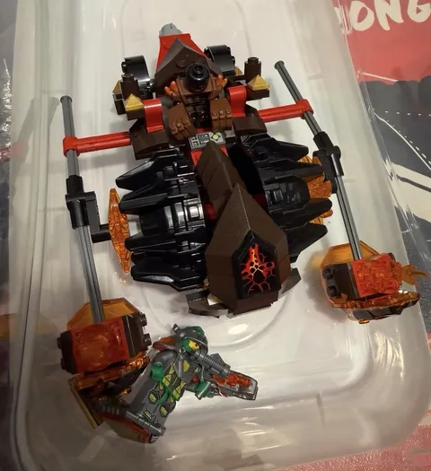 LEGO Nexo Knights 70313 Molters Lava Smasher Crusher + Aaron Fox Figure Complete