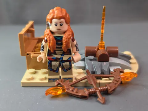 LEGO Horizon 77037 ALOY Minifigure with Bow and campfire