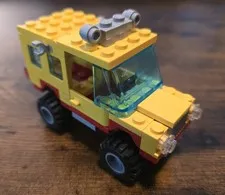 Vintage LEGO Rocky River Retreat Offroad Vehicle/Jeep/Range Rover Pieces