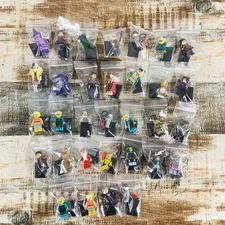 Lot of 32 LEGO Series Minifigures