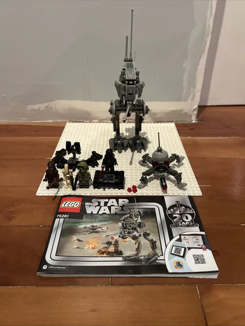 LEGO Star Wars: Clone Scout Walker 20th Anniversary Edition (75261) Complete Set
