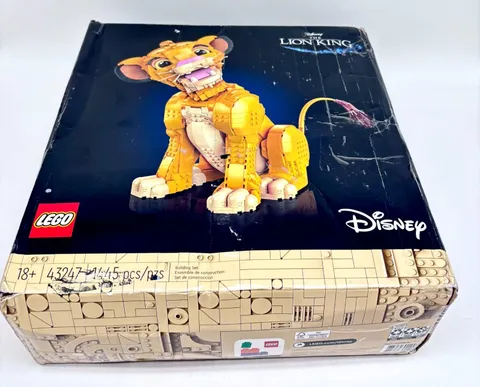 LEGO Disney The Lion King Simba 43247 Collectible Building Set 1445pcs Open Box