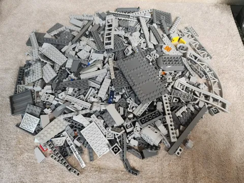  Bulk Lot Of 1000 Miscellaneous  Lego Pieces ( Shades Of Gray ) Lot B