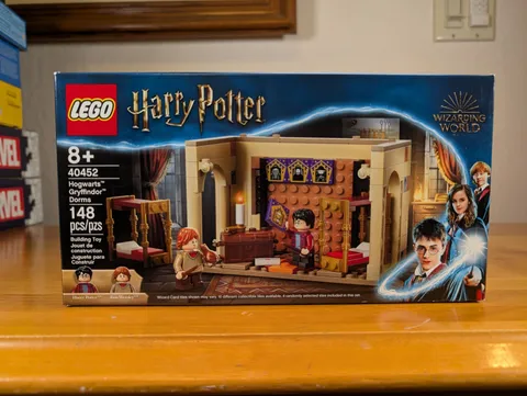 LEGO Harry Potter: Hogwarts Gryffindor Dorms (40452) - Retired, New & Sealed