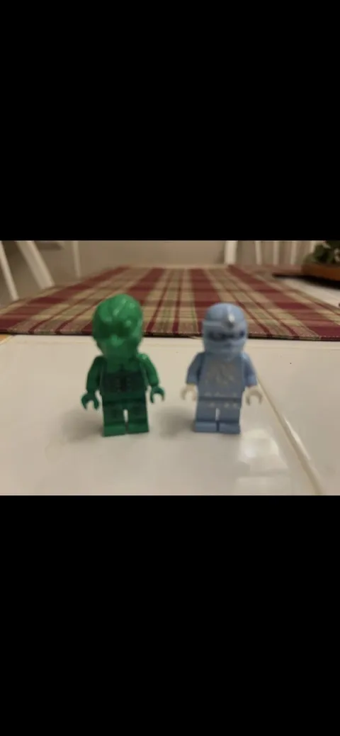 LEGO Minifigure Lot of 2 Green & Light Blue Figures w/ Helmets Head Pieces
