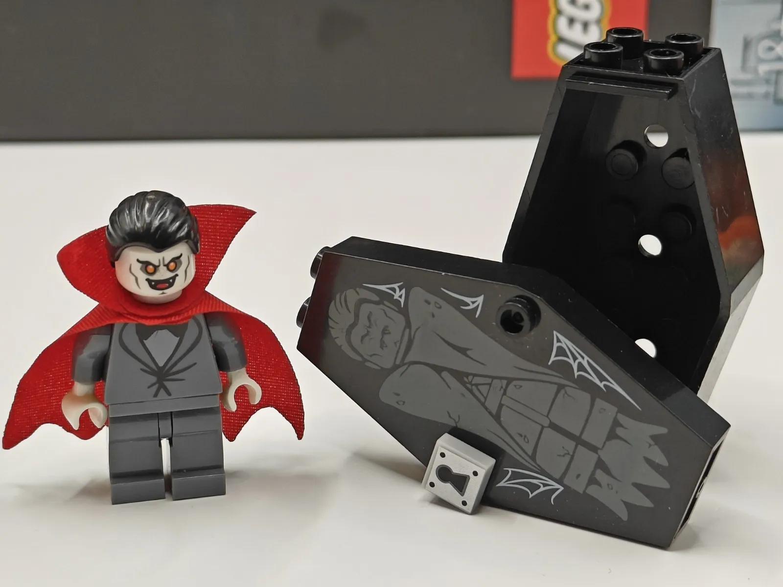 NEW Scooby-Doo Vampire / Bob Oakley Custom Lego Minifigure 75904