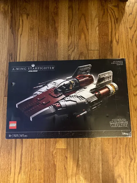 LEGO 75275 Star Wars A-Wing Starfighter New But Damaged Box