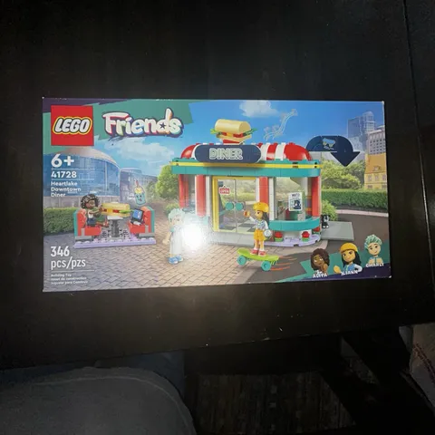 LEGO FRIENDS: Heartlake Downtown Diner (41728)