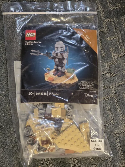 Barnes & Noble Exclusive LEGO Star Wars The Mandalorian & Grogu 6648338 New