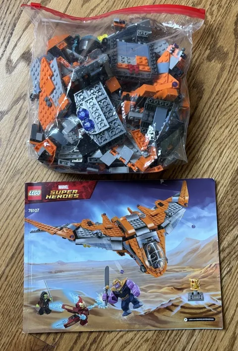 LEGO Marvel Thanos Ultimate Battle 76107 and 76102 as shown