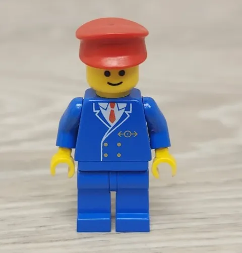 Lego Train Trains trn046 Railway Employee 1 Blue Legs Red Hat Minifigure