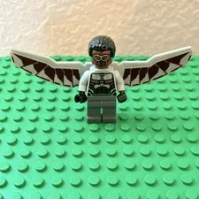 LEGO Marvel Super Heroes Falcon Minifig 76050 AUTHENTIC