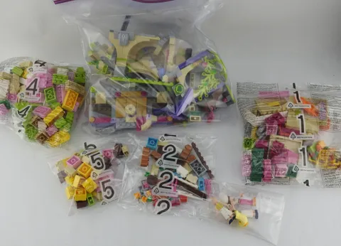 Lego Friends Pieces Mixed Lot 2007 2011 Minifigures Horse