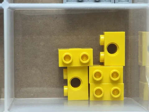 LEGO Parts - Yellow Technic, Brick 1 x 2 with Hole - No 3700 - QTY 5