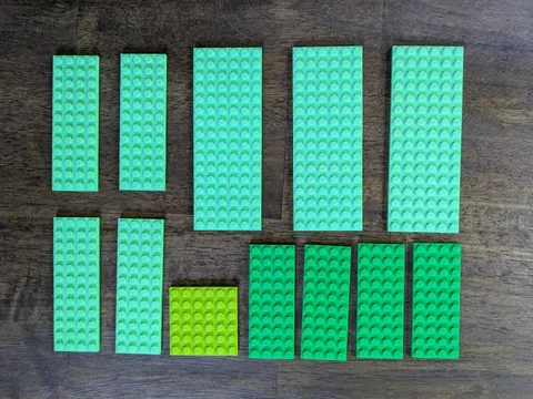 Lot of large LEGO plates - Medium Green, Bright Green, Lime - RARE COLORS