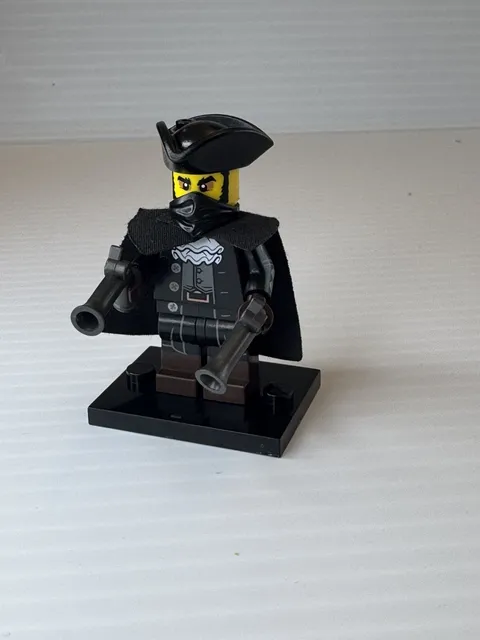 LEGO Series 17 Collectible Minifigures 71018 - Highwayman