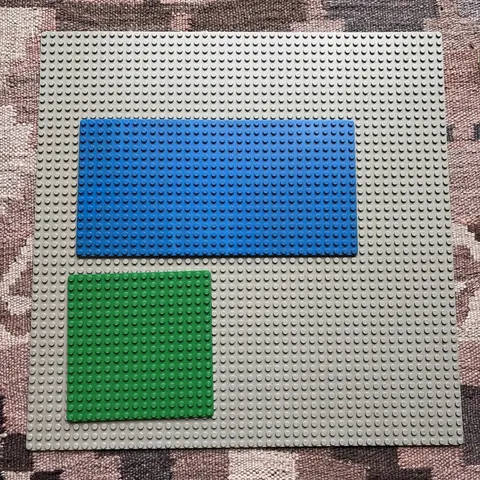 LEGO Base Plates - 48x48 Vintage Light Gray Space - 32x16 Blue - Green 12x12