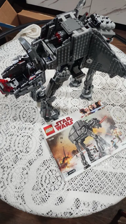 LEGO First Order Heavy Assault Walker 75189 1376pcs Manual No Box
