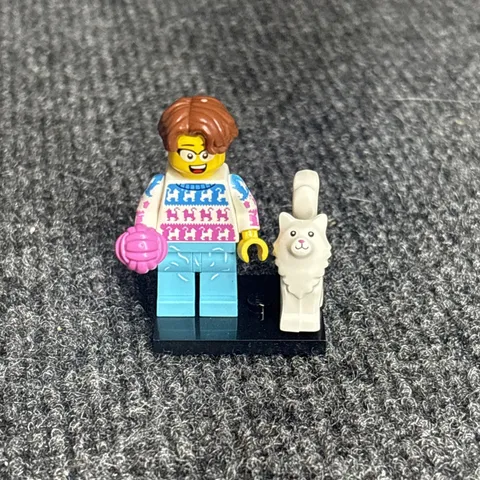 Lego Cat Lover Minifigure Collectible Hair White Sweater Series 27 CMF Complete