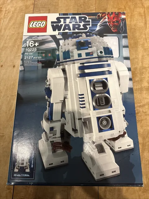 LEGO Star Wars: UCS R2-D2 (10225) - SEALED IN BOX BRAND NEW