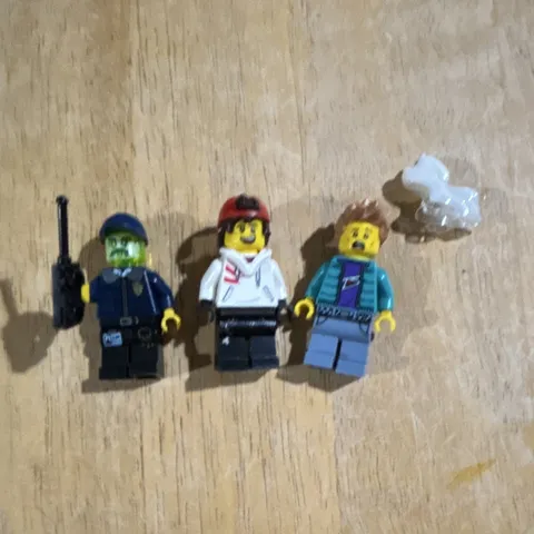 LEGO Minifigure Hidden Side From Set Newbury Abandoned Prison (70435)