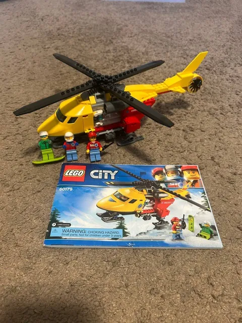 LEGO City: Ambulance Helicopter (60179)
