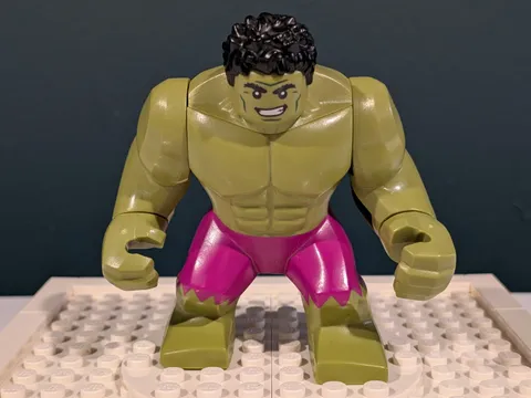 LEGO Marvel Super Heroes HULK Big Fig Black Hair Magenta Pants Minifigure sh643