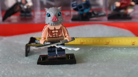 Inosuke Hashibira- Custom Minifigure- Demon Slayer  t1