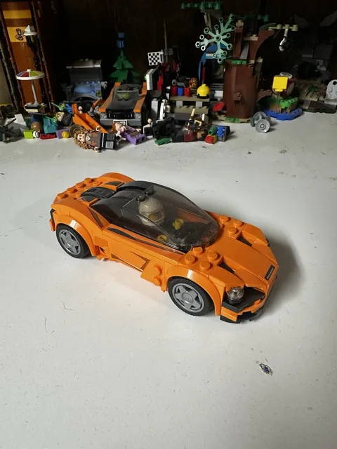 LEGO SPEED CHAMPIONS 76918 Mclaren F1 LM  Car & Driver Only Pre-Owned 