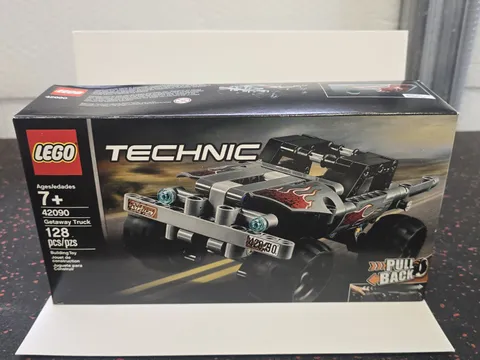LEGO 42090 TECHNIC :  Getaway Truck  - Pull Back - RETIRED - New & Sealed!