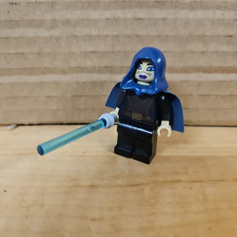 Lego Star Wars Clone Wars Minifig Barriss Offee Blue Cape Blue Hood Lightsaber