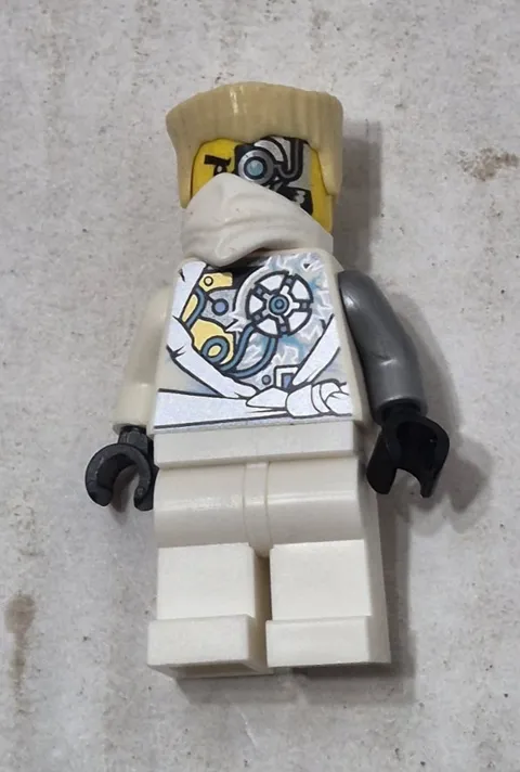 Authentic Lego Ninjago Minifigure Zane Techno Robe Rebooted Battle Damage