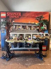 LEGO Stranger Things: The Upside Down (75810)
