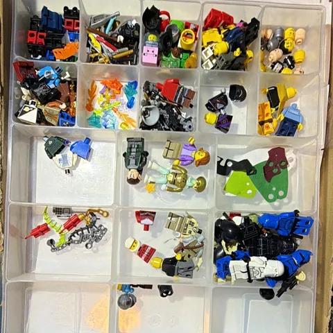 LEGO pieces, accessories, mini figs/mini fig parts, Starwars,marvel, dc, etc!