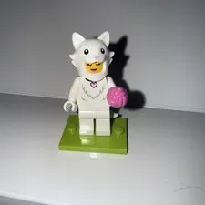 LEGO # 71051 MINIFIGURES SERIES 28 - CAT WHITE COSTUME FAN # 2