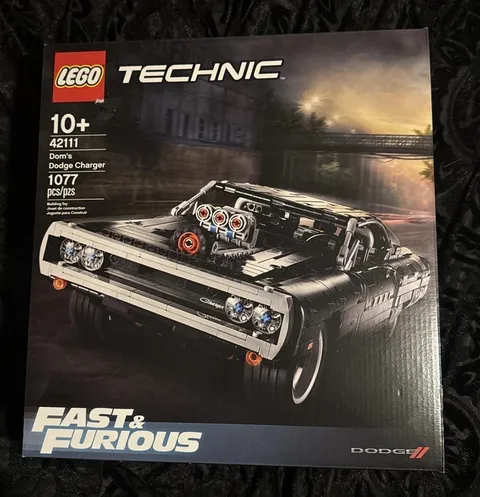 LEGO Technic - Fast and Furious Dom's Dodge Charger Black 42111 Retired NEW 