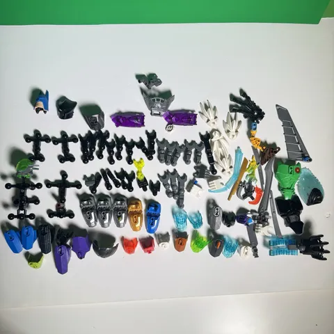 HUGE LEGO BIONICLE/HERO FACTORY Tons Of Rare Parts, 4 Body Pieces, Armors + More
